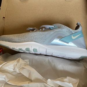 Nike flex trainers